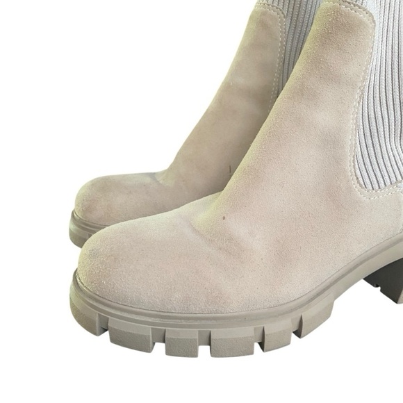 Steve Madden Hutch Sand Suede Lug Chelsea Boots I Size: 10 - Picture 4 of 9